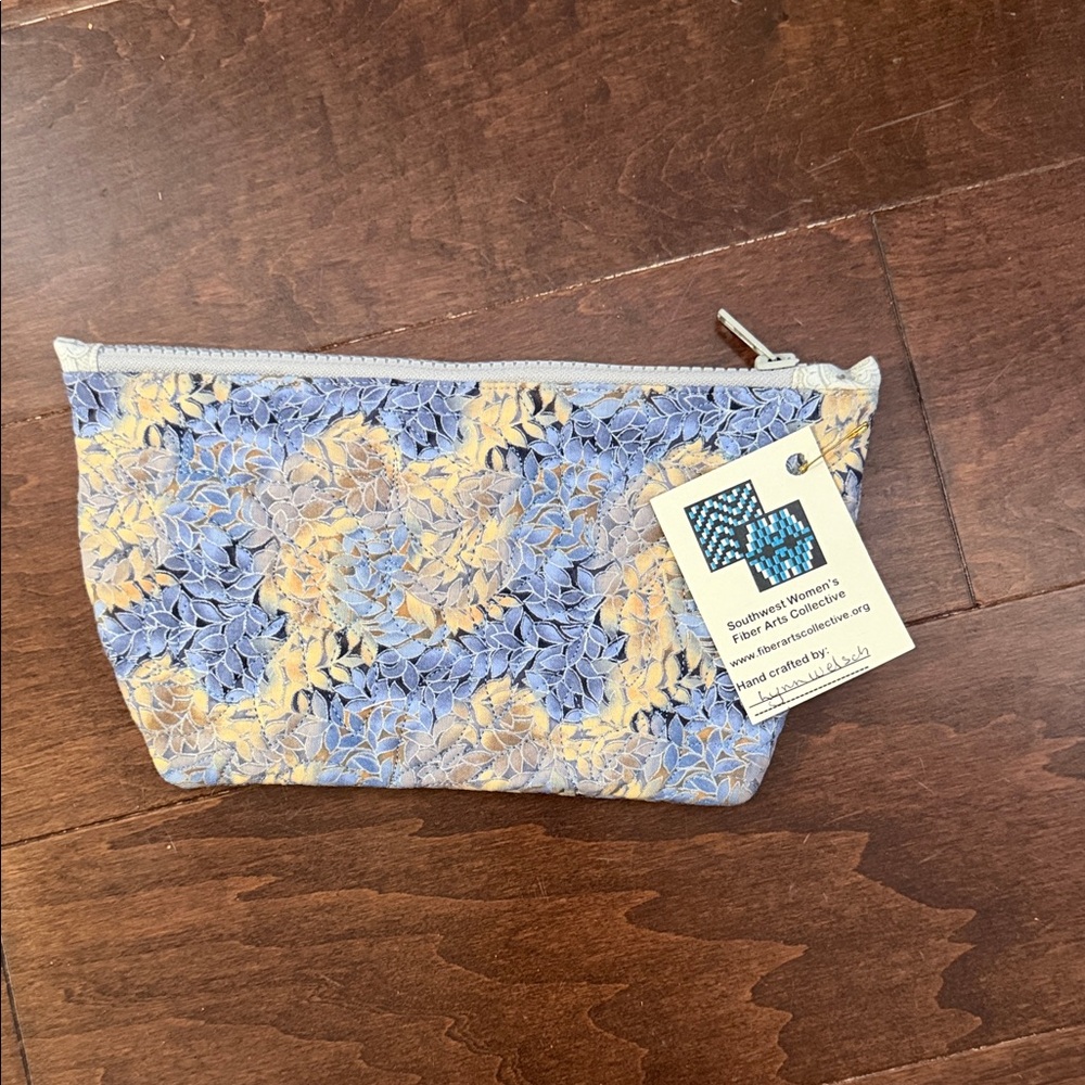 Handmade cotton pouch with zipper NWT